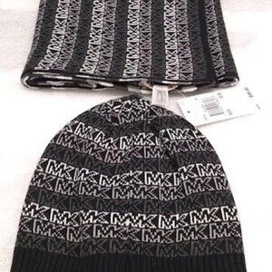 NWT Michael Kors Scarf & Beanie Set